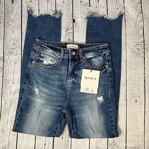 SPECIAL A High Rise Skinny Jeans